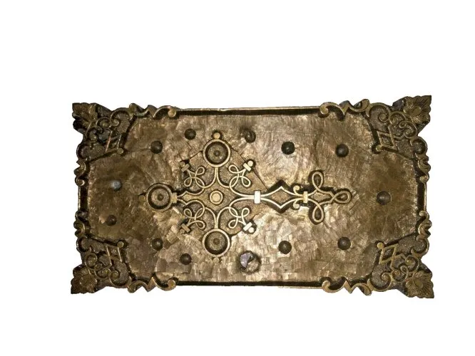 ancienne marque a tissus ou autre ? en bronze couture tissus couturier marquage