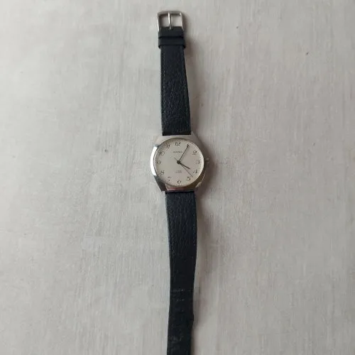 Ancienne montre mécanique, Adora 17 Jewels, vintage