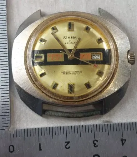 Ancienne montre mécanique, Sihem, vintage