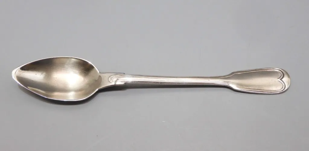 -ANCIENNE PETITE CUILLERE ARGENT Poinçon Contrôle CYGNE Modèle à filets   D