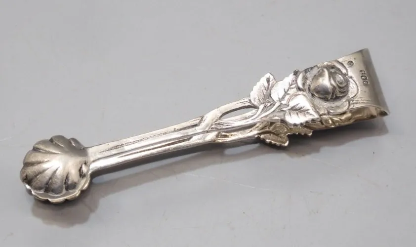 -ANCIENNE PETITE PINCE A SUCRE ARGENT 800e Poinçon Contrôle CYGNE ROSES  D
