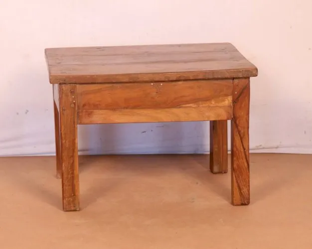 Ancienne table de chevet en teck birman