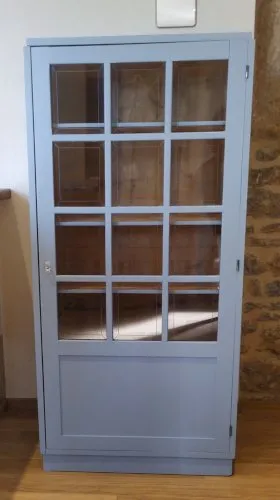 Armoire parisienne vitrée