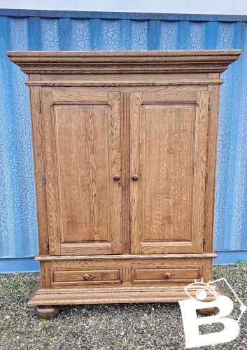 Armoire - penderie en chêne