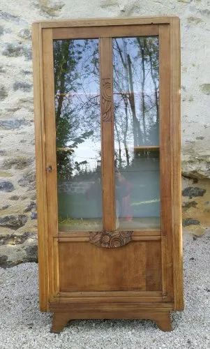 Armoire vitrée
