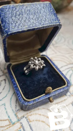 Bague Ancienne Fleur en filigrane en argent