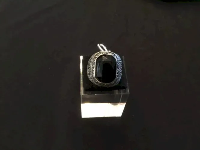 Bague argent avec pierre noire