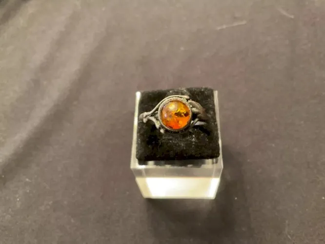 Bague argent avec pierre ronde d’ambre (T57)