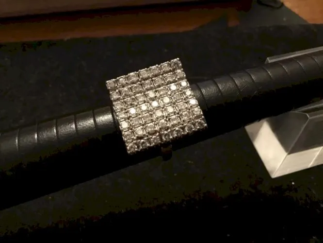 Bague Avec pavé de brillant,taille 54- Argent 925 massif