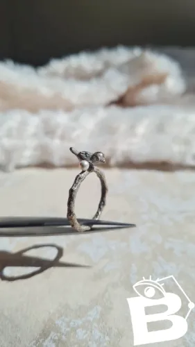 Bague charmante petit oiseau et perle