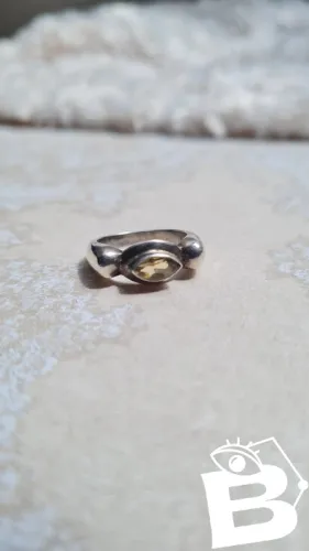 Bague en argent et citrine taille 16,3