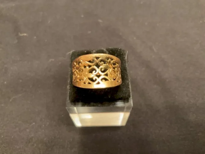 Bague plaqué or ciselée taille 57