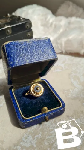 Bague plaqué or et onyx