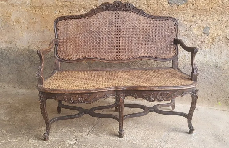 Banquette cannée en rotin Louis XV, époque XIXème