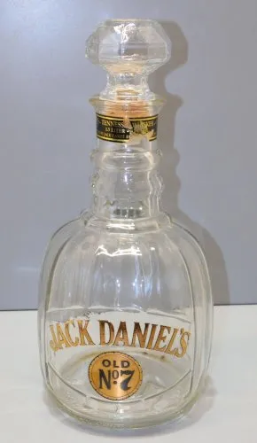 -BELLE ANCIENNE BOUTEILLE JACK DANIEL'S OLD N° 7 avec son BOUCHON D