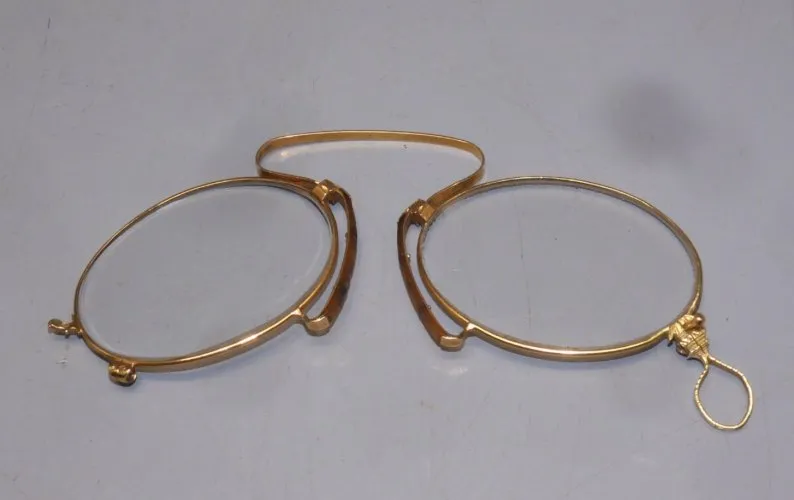 -BELLE ANCIENNE PAIRE DE BINOCLES MONTURE OR Poinçon Tête d'AIGLE COLLECTION D