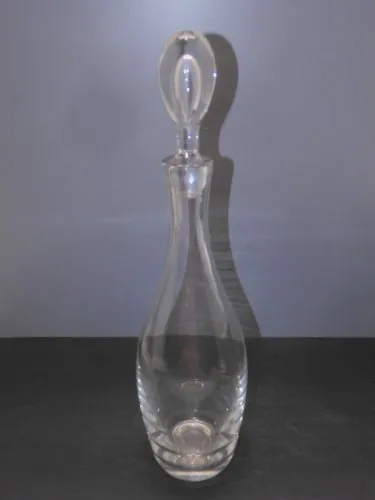 -BELLE CARAFE A VIN ou EAU CRISTAL ETIQUETTE SAINT LOUIS avec son BOUCHON D