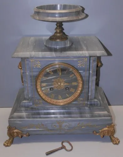 -BELLE PENDULE A POSER NAPOLEON III MARBRE GRIS PIEDS GRIFFES FONCTIONNE CLOCK D