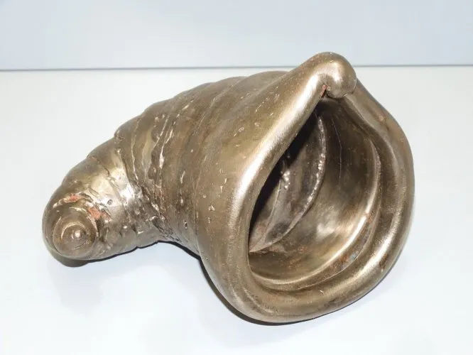 - BELLE SCULPTURE CORNE D'ABONDANCE METAL signée intérieur F PAPOL 2001 XXe  D