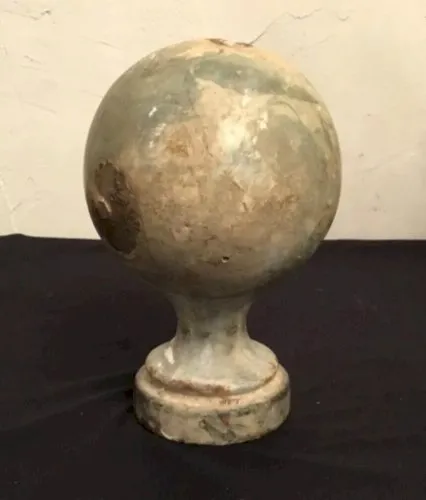 BOULE DESCALIER XVII-XVIIIeme FONTE ÉMAILLÉE OLD STAIRBALL ENAMELLED CAST IRON