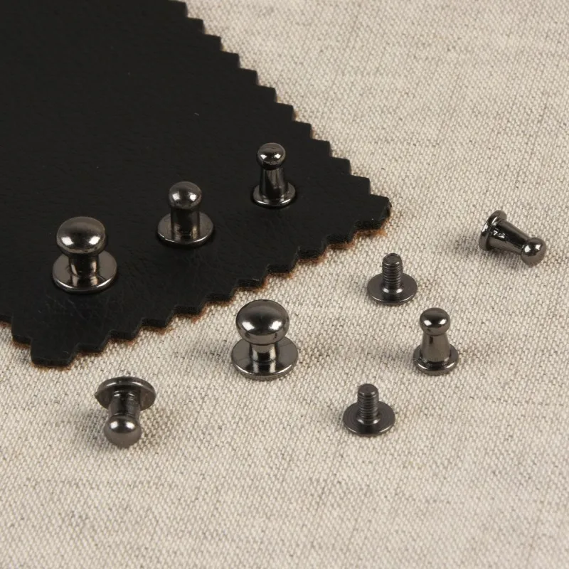 Bouton de col à vis