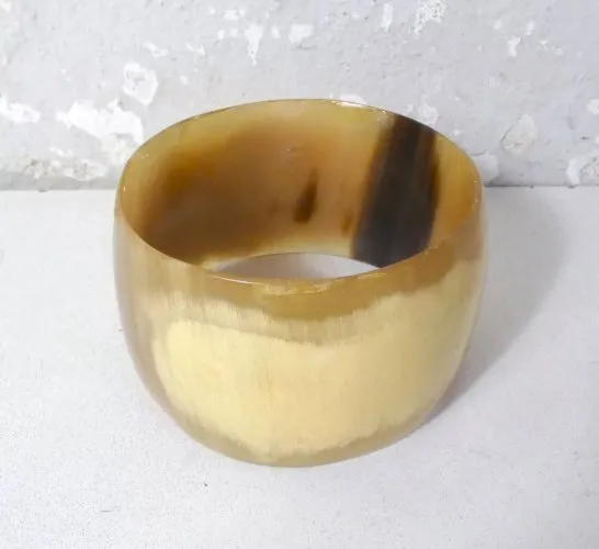 bracelet manchette en corne vintage