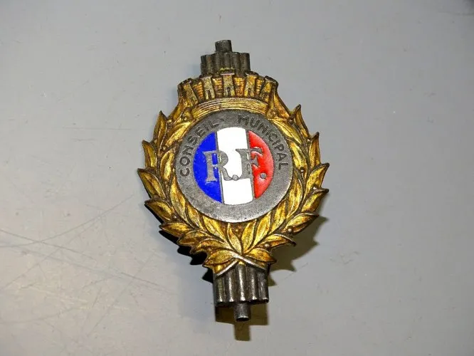 -BROCHE EMAILLEE EMAIL INSIGNE DE FONCTION CONSEIL MUNICIPAL ARTHUS BERTRAND D