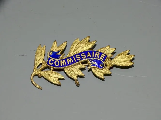 -BROCHE EPINGLETTE EMAILLEE EMAIL COMMISSAIRE INSIGNE DE FONCTION COLLECTION