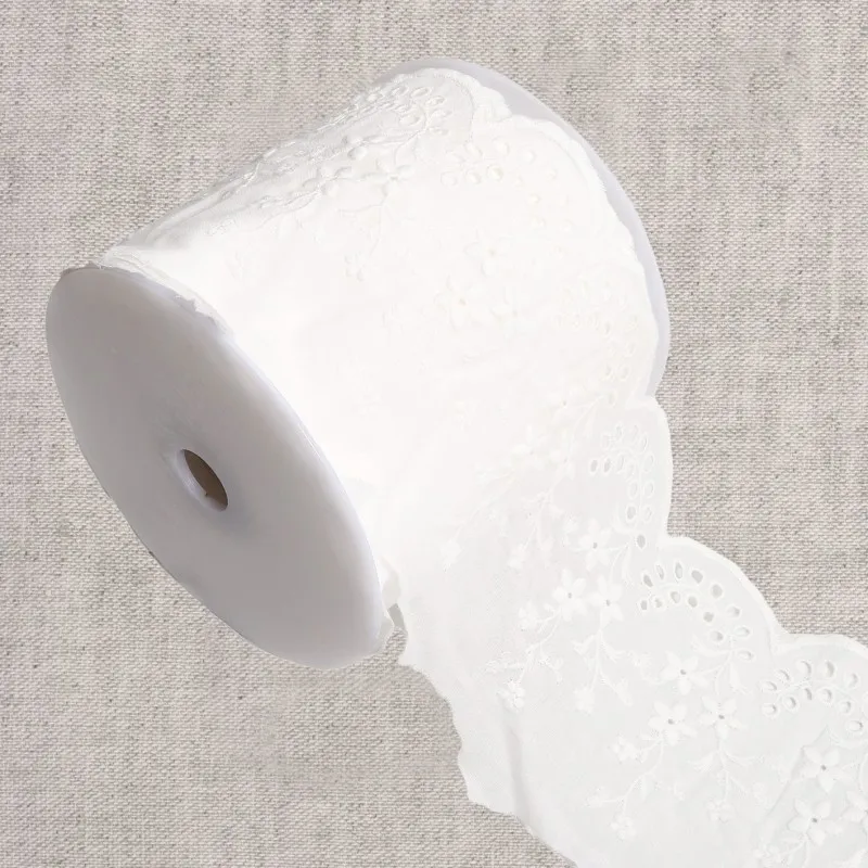 Broderie bouquets de fleurs Blanc