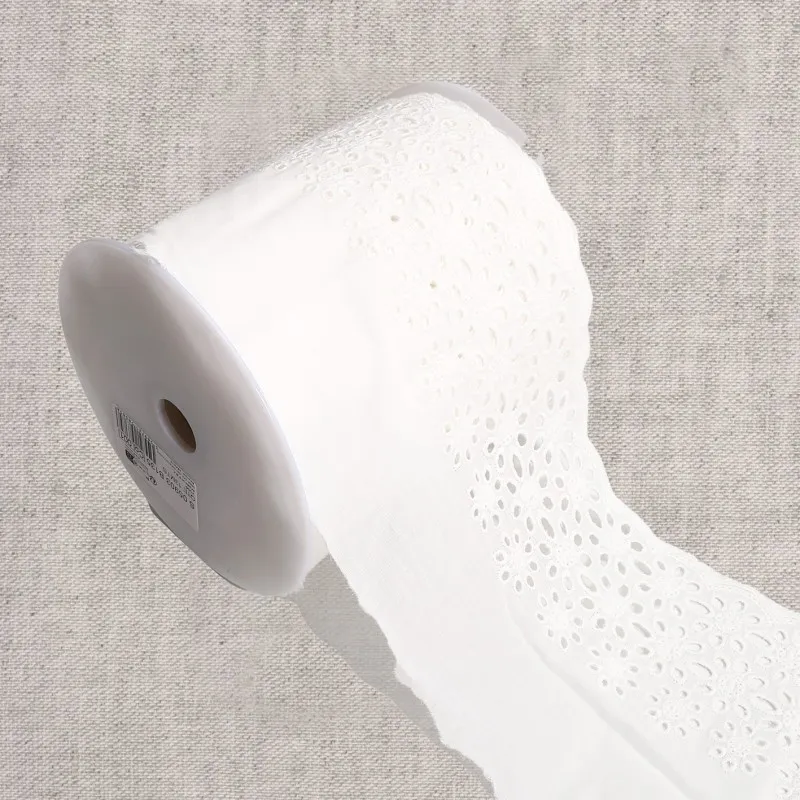 Broderie fleurs 3 rangs Blanc