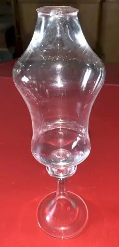 curiosité ancien grand verre en cristal soufflé rebut bousillé