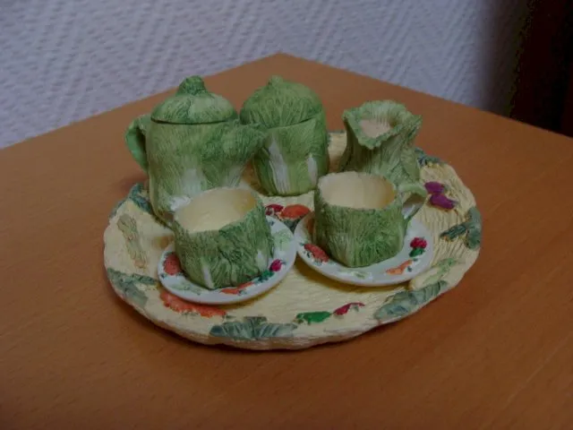 Dinette vintage neuve en résine