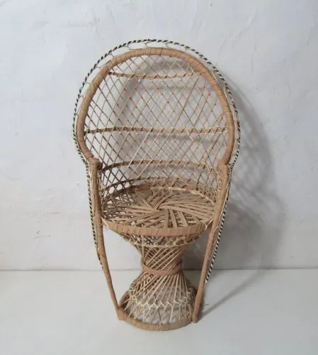 Fauteuil Emmanuelle rotin Vintage pour poupée H42cm ..