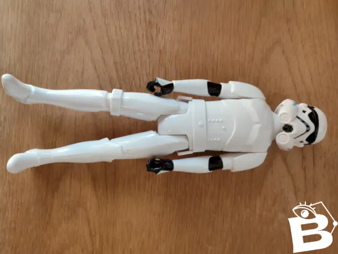 Figurine star wars stormtrooper en bon etat hauteur 30cm