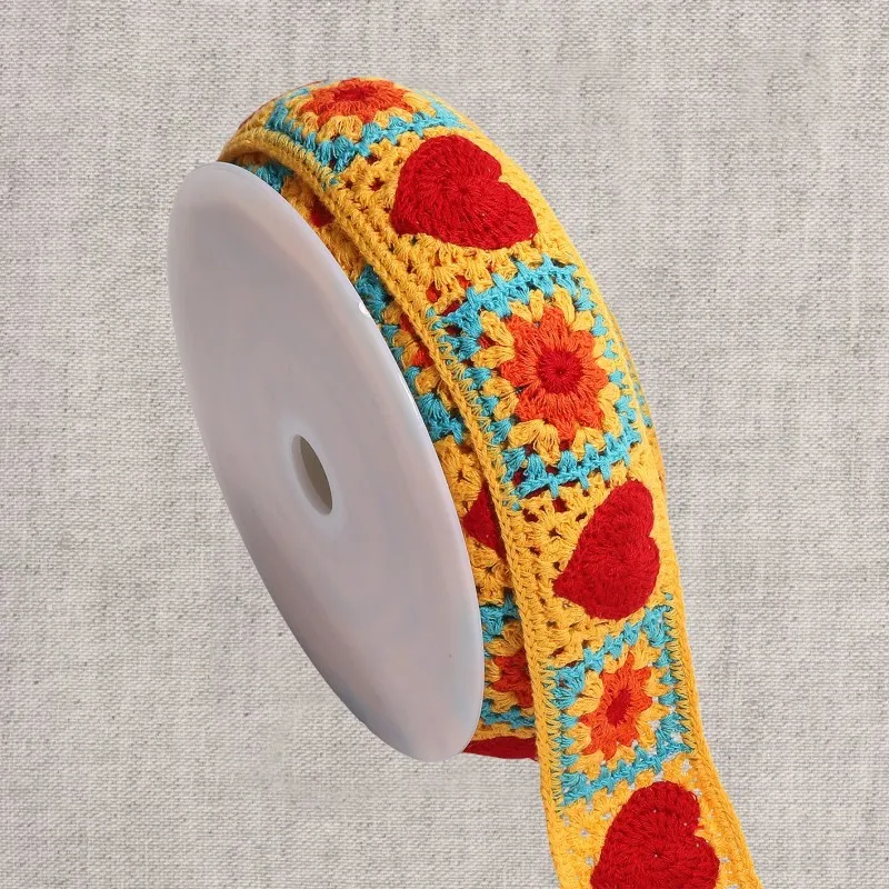 Galon crochet coeurs Jaune or
