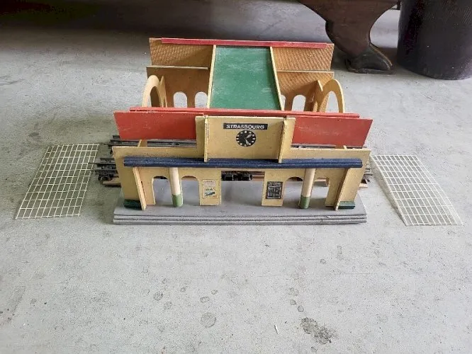 GARE DE STRASBOURG TRAIN HORNBY