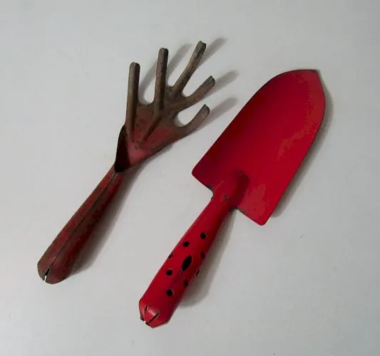 jardinage pelle à plante et griffe tout métal rouge