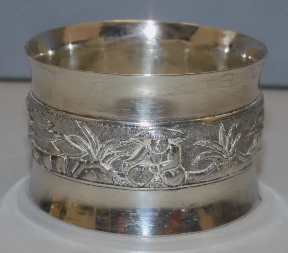 - JOLI ANCIEN ROND de SERVIETTE ARGENT testé origine ASIE PAYS à DEFINIR  D