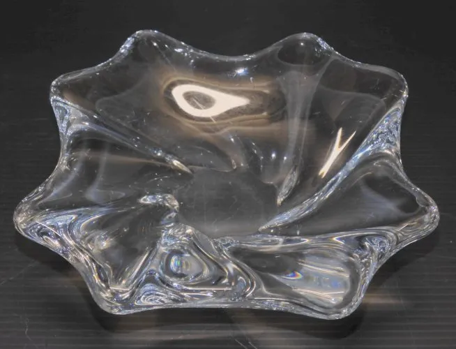 - JOLI VIDE POCHE CRISTAL VINTAGE FORME LIBRE Signé BACCARAT COLLECTION déco  D