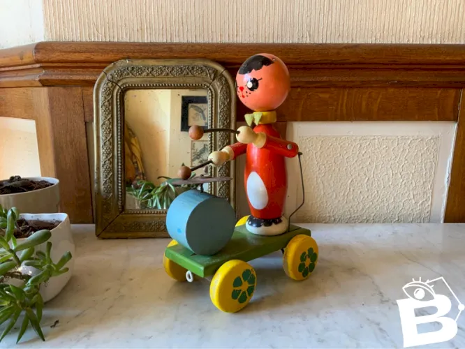 Jouet à tirer en bois vintage