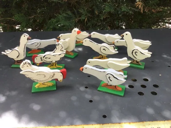 JOUET ANCIEN 12 OIES EN BOIS POULE ANIMAUX de la FERME An 1930-1940