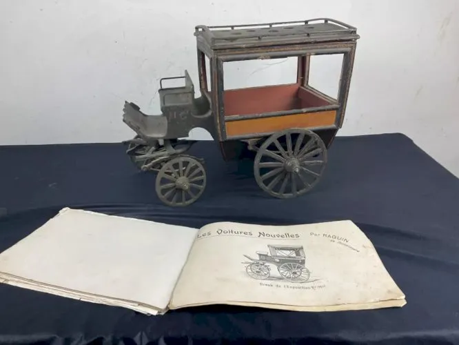 JOUET ANCIEN Calèche maquette vers 1870-1900 les nouvelles voitures