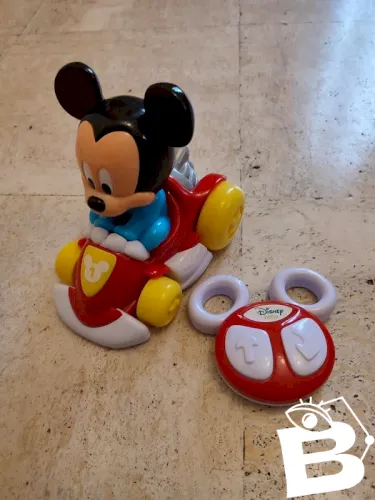 Jouet voiture musical telecommandé mickey en bon etat