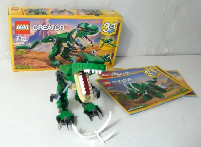 LEGO CREATOR 31058 à compléter Le Dinosaure Féroce 3 En 1 Figurine Tricératops,