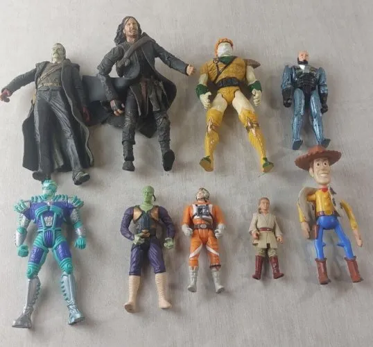 Lot d'anciennes figurines, divers, Konami, Marvel, Orion, ...