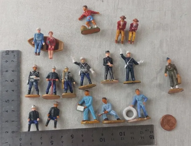 Lot d'anciennes mini figurines, soldats, Starlux, 3 cm