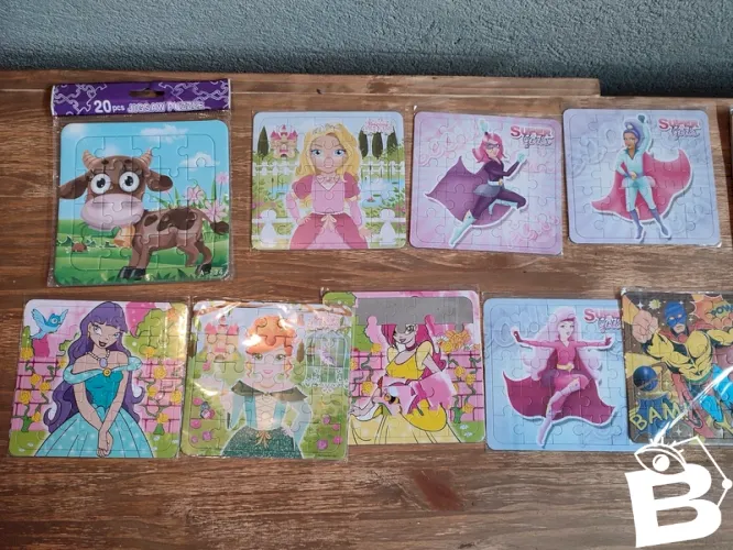 Lot de 15 puzzle entre de 20 et 25 pièces sous film