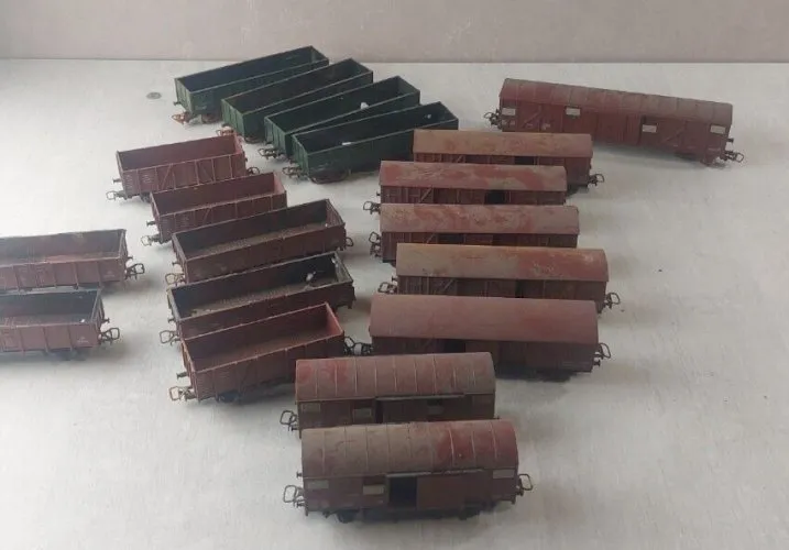 Lot de 19 wagons marchandises, Jouef, en HO
