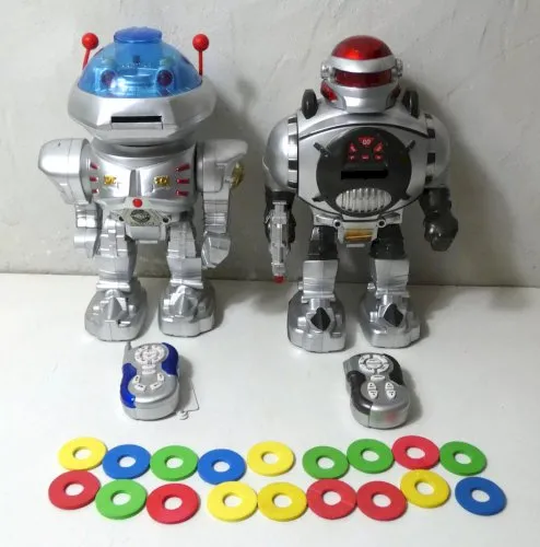 Lot de 2 Robots: Robot Power Space PathFinder Vintage pour pièces ou à réparer