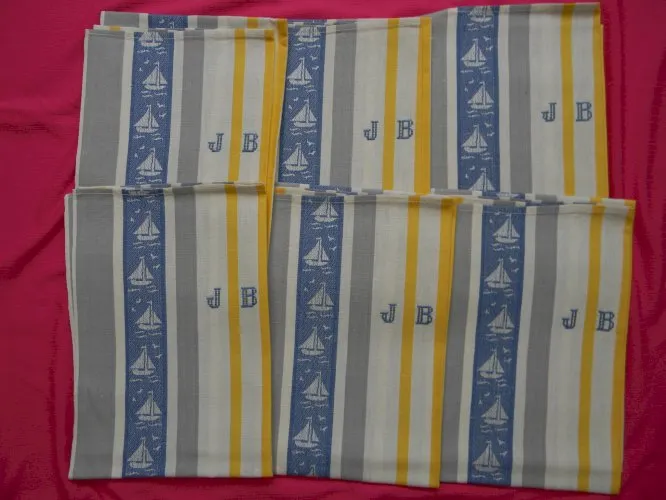 Lot de 6 torchons décor bateaux.